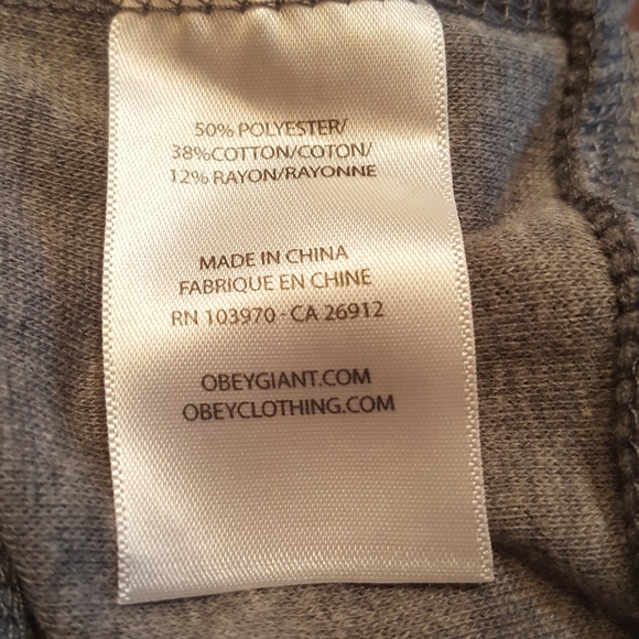 Obey Sweatshirt - Picture 2 of 6